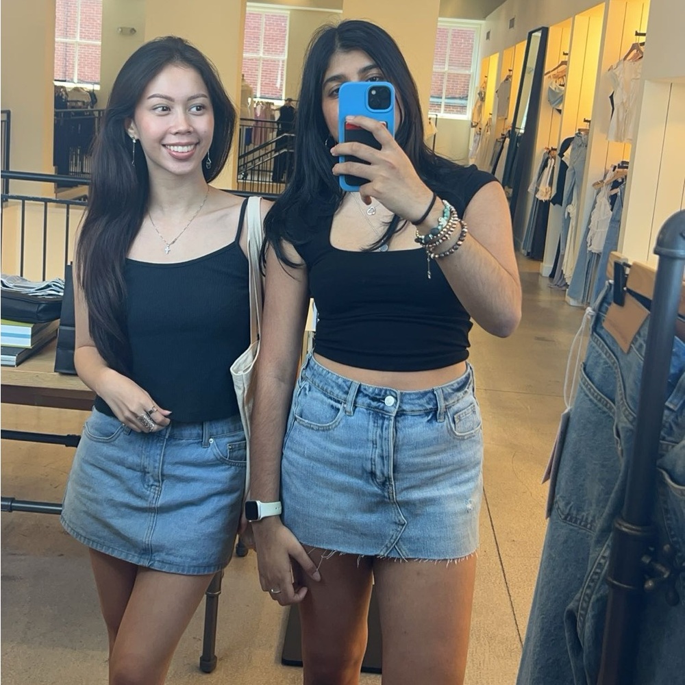 PACSUN JEAN MINI SKIRT SIZE 27